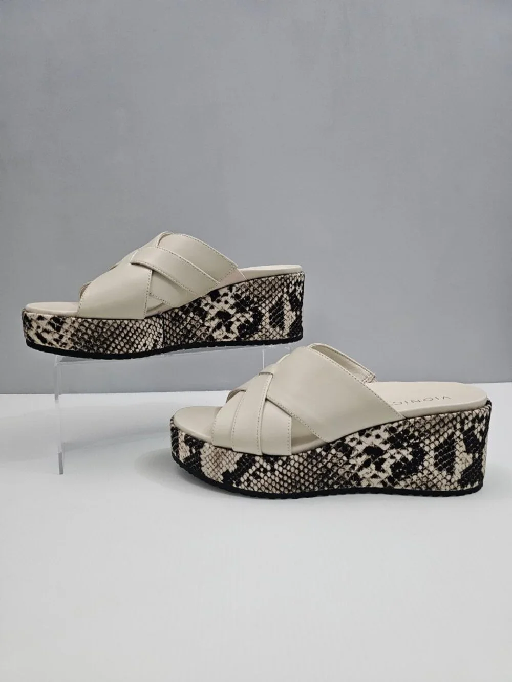 Vionic Dawn Wedge Slide Sandals Womens 9 Cream Leather Snake Print Platform
